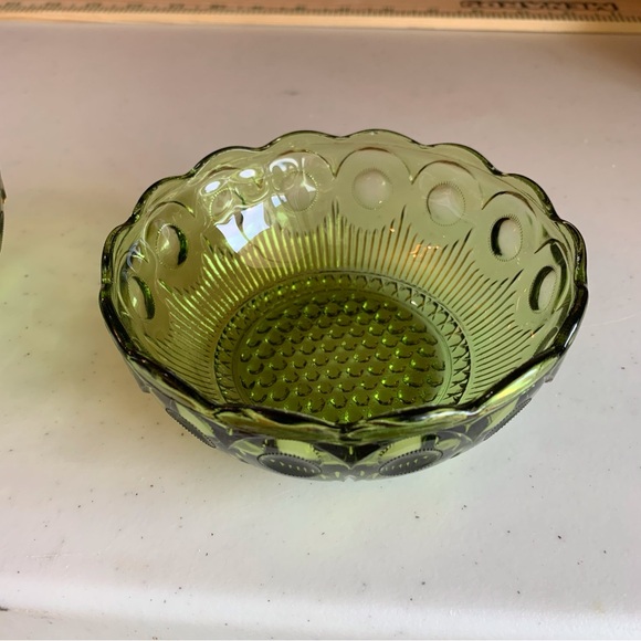 Set of 2 Vintage EAPG Bartlett Collins Manhattan Pattern Avocado Green Bowls - Picture 2 of 4